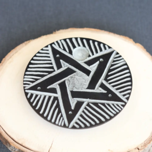 PORTE ENCENS PENTACLE NOIR 2