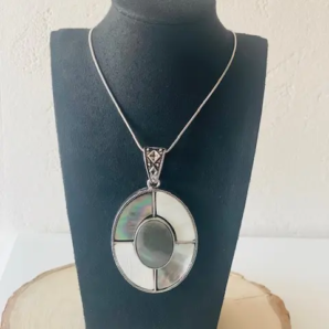 GROS MACARON NACRE VERT